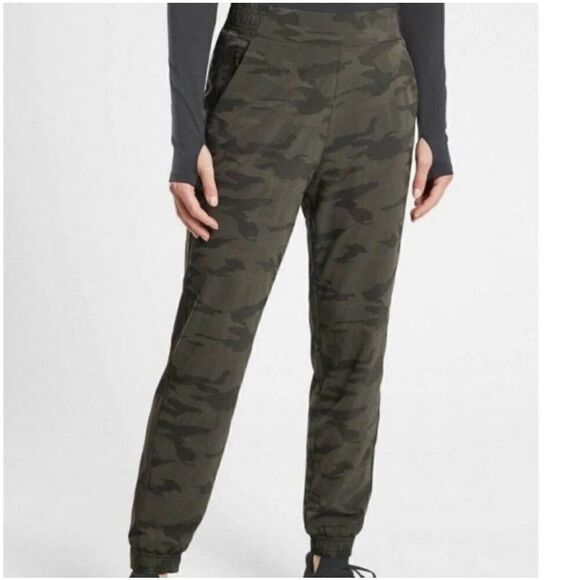 Athleta Brooklyn Camo Textured Lined Jogger in Olive Camo Luxe size 2 - Picture 2 of 13